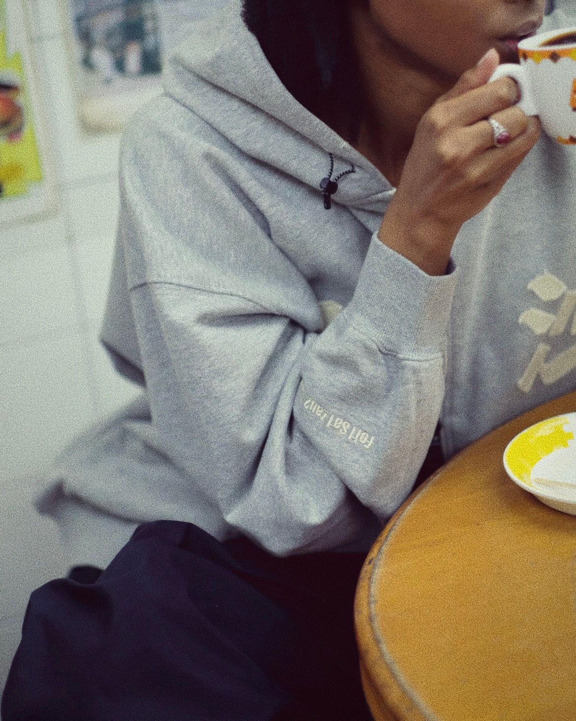 「飛沙走奶」Fei1 Sa1 Zau2 Naai5 Hoodie